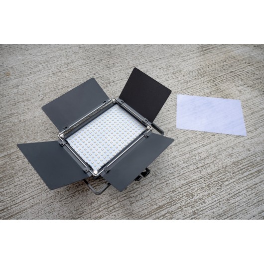 Lampa LED Newell RGB Vividha Max