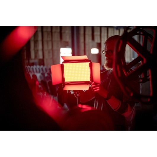 Lampa LED Newell RGB Vividha Max