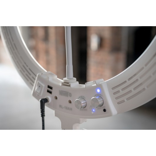 Lampa pierścieniowa LED Newell RL-18A - WB (3200 K - 5500 K) - Arctic White