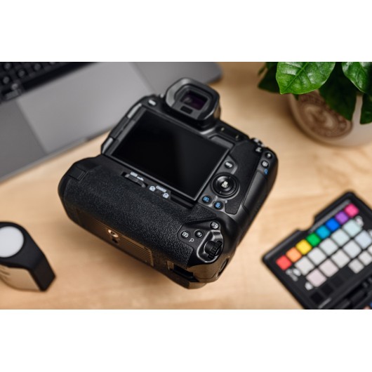 Battery Pack Newell BG-E22 do Canon