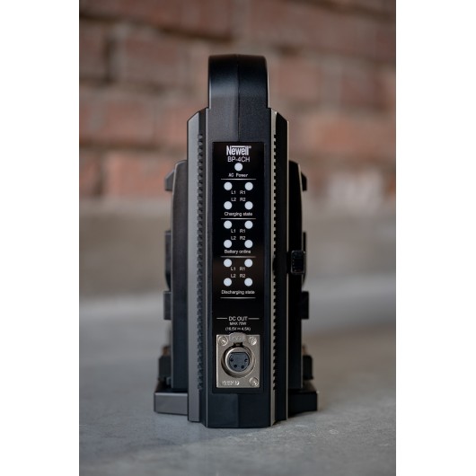 Ładowarka czterokanałowa Newell BP-4CH do akumulatorów V-mount