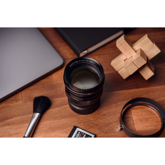 Obiektyw Voigtlander Nokton 75 mm f/1,5 do Leica M - czarny