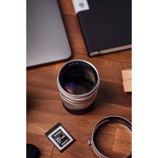 Obiektyw Voigtlander Nokton 75 mm f/1,5 do Leica M - srebrny