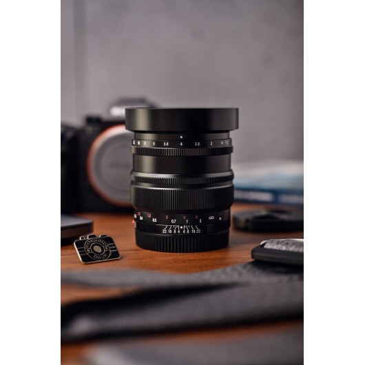 Obiektyw Voigtlander Nokton SE 35 mm f/1,2 do Sony E