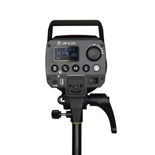 Quadralite Up! X 200