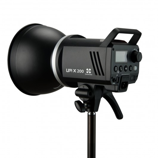 Quadralite Up! X 200