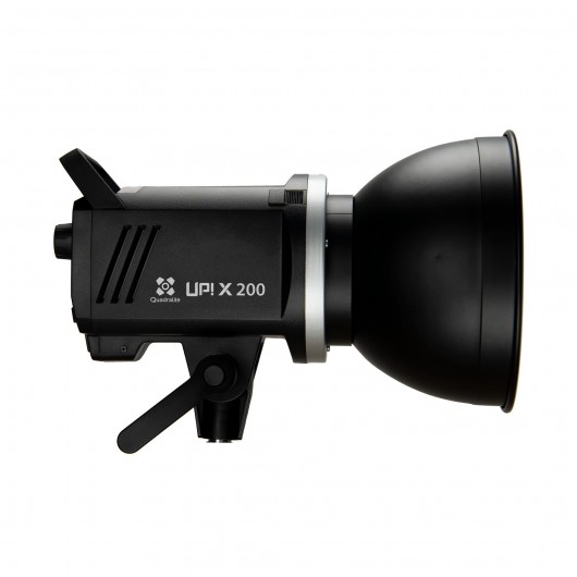 Quadralite Up! X 200