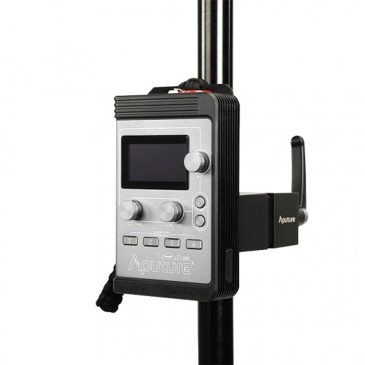 Lampa LED Aputure Nova P300c Kit