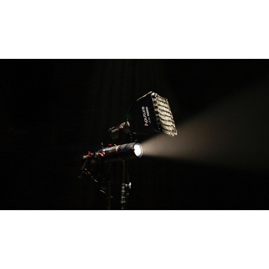 Strumienica Aputure Spotlight Mini Zoom