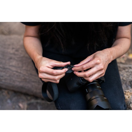 Pasek nadgarstkowy do aparatu Wandrd Wrist Strap