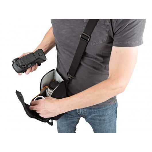 Lowepro ProTactic Lens Exchange 200 AW