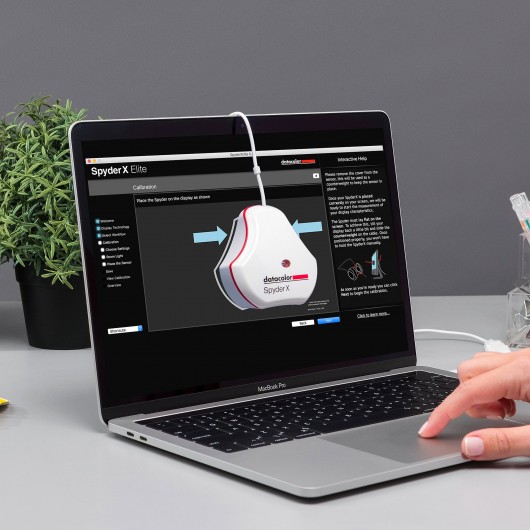 Datacolor SpyderX PRO - profesjonalny zestaw do kalibracji monitorów i projektorów.