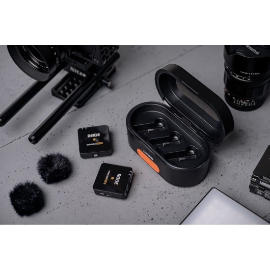 Ładowarka trójkanałowa ZGCine ZG-R30 do Wireless Go