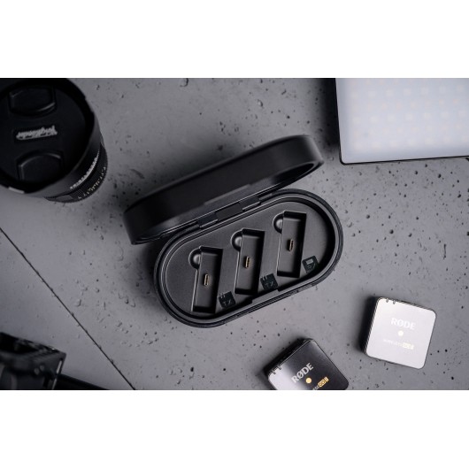 Ładowarka trójkanałowa ZGCine ZG-R30 do Wireless Go