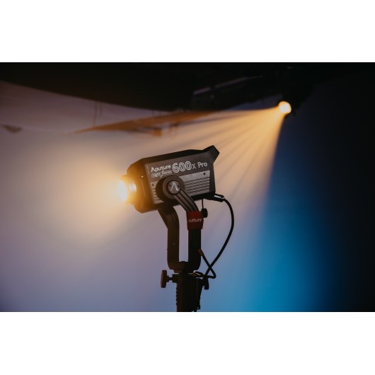 Lampa LED Aputure Light Storm LS 600x Pro - V-mount