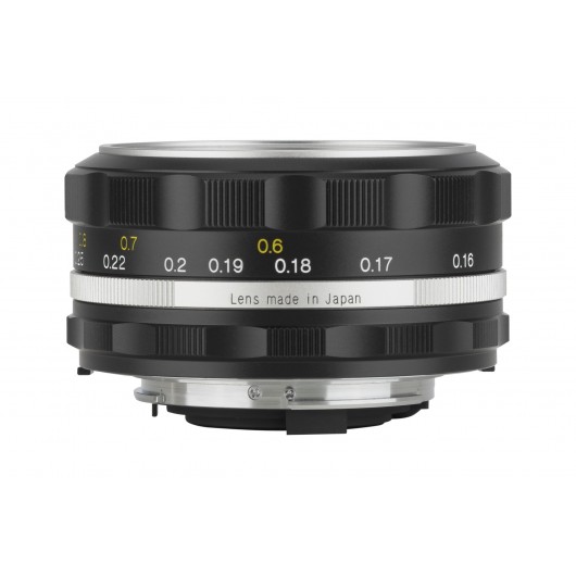 Obiektyw Voigtlander Color Skopar SL IIs 28 mm f/2,8 do Nikon F - srebrny