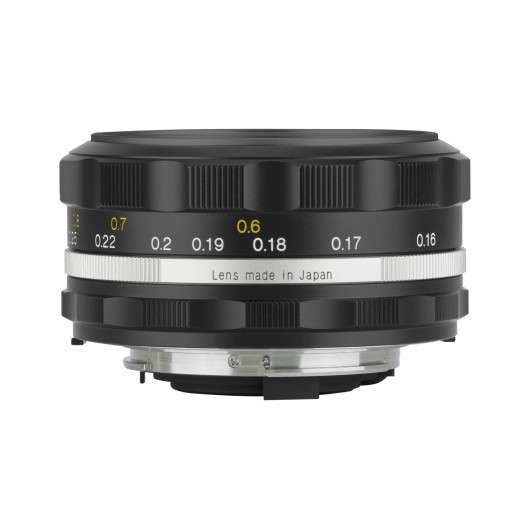 Obiektyw Voigtlander Color Skopar SL IIs 28 mm f/2,8 do Nikon F - czarny