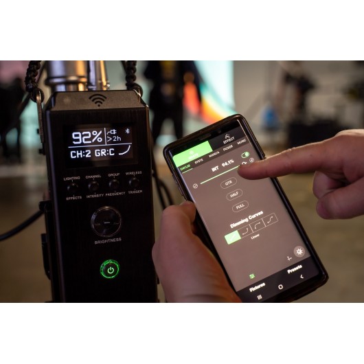 Lampa LED Aputure Light Storm LS 600d - V-mount