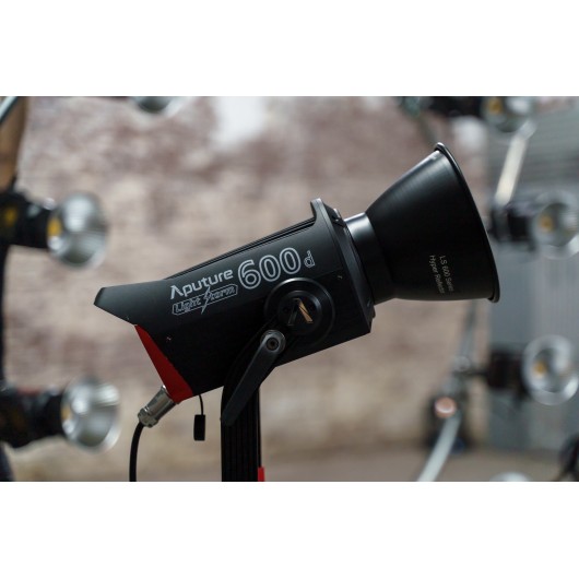 Lampa LED Aputure Light Storm LS 600d - V-mount