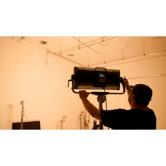 Lampa LED Aputure Nova P600c Kit