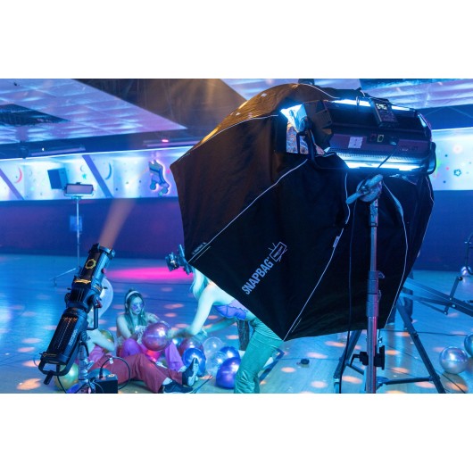 Lampa LED Aputure Nova P600c Kit