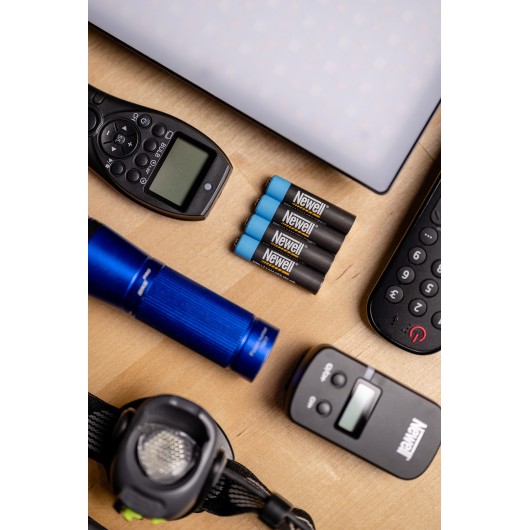 Akumulator Newell NiMH AAA 950 4 szt. blister