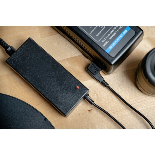 Ładowarka Newell D-Tap 16,8 V 5 A do akumulatorów V-mount