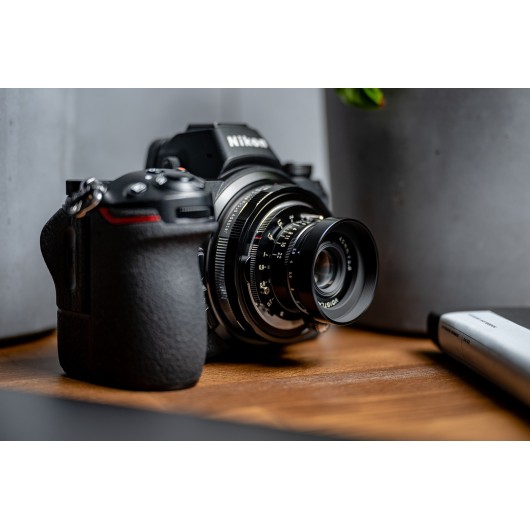 Obiektyw Voigtlander Heliar 40 mm f/2,8 do Leica M - czarny