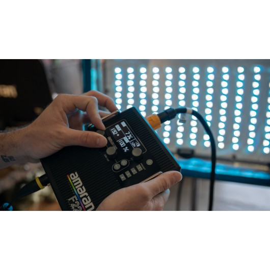 Lampa LED Amaran F22c - V-mount