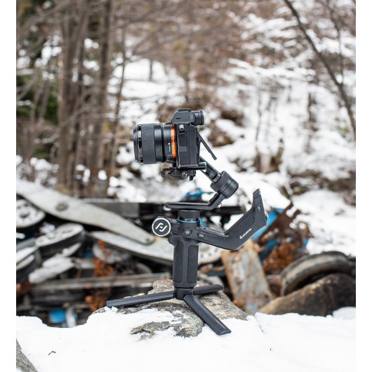 Gimbal ręczny FeiyuTech Scorp F1 mini do smartfonów, kamer sportowych i aparatów bezlusterkowych