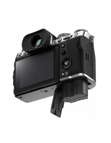 FujiFilm X-T5 + XF 18-55mm f/2,8-4 R LM OIS...