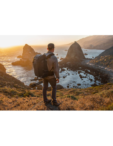 Plecak THINKTANK FirstLight® 35L Black/Charcoal