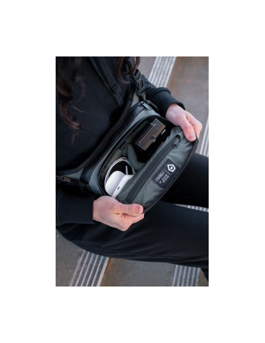 Torba fotograficzna Wandrd Rogue Sling 3 l - granatowa