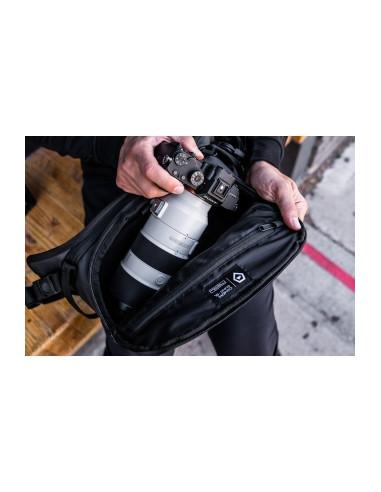 Torba fotograficzna Wandrd Rogue Sling 6 l - granatowa