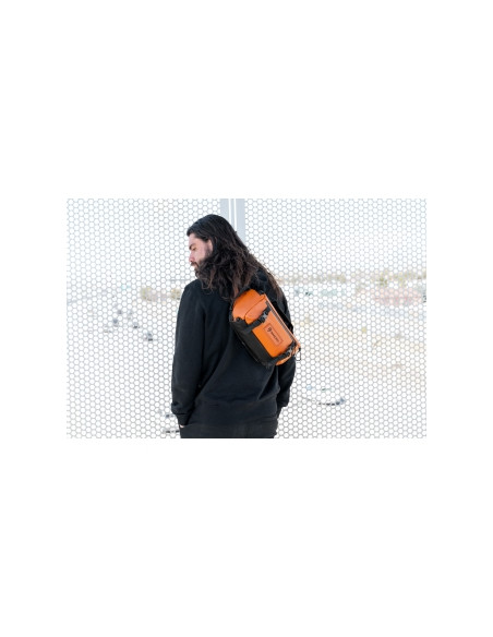 Torba fotograficzna Wandrd Rogue Sling 6 l - granatowa