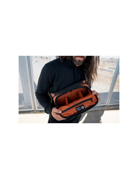 Torba fotograficzna Wandrd Rogue Sling 6 l - granatowa