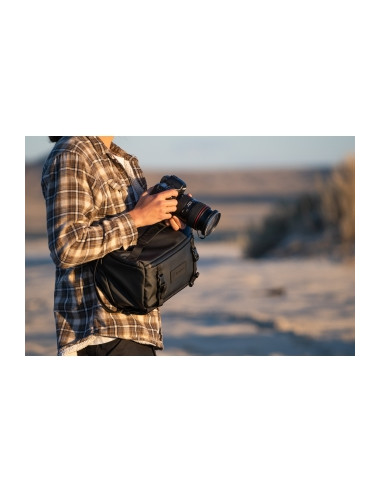 Torba fotograficzna Wandrd Rogue Sling 9 l - granatowa