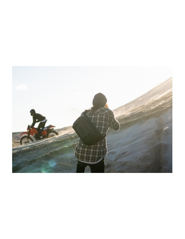 Torba fotograficzna Wandrd Rogue Sling 9 l - granatowa