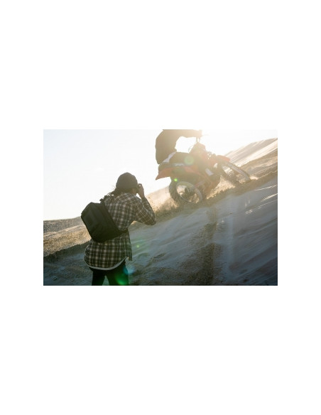 Torba fotograficzna Wandrd Rogue Sling 9 l - granatowa