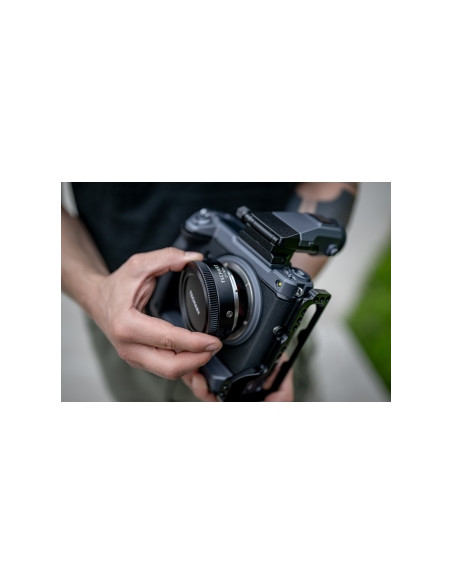 Adapter bagnetowy Techart EF-FG01+ - Canon EF / Fujifilm G