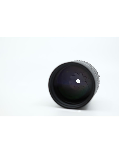 Nikkor AF DC 135mm f/2D - KOMIS