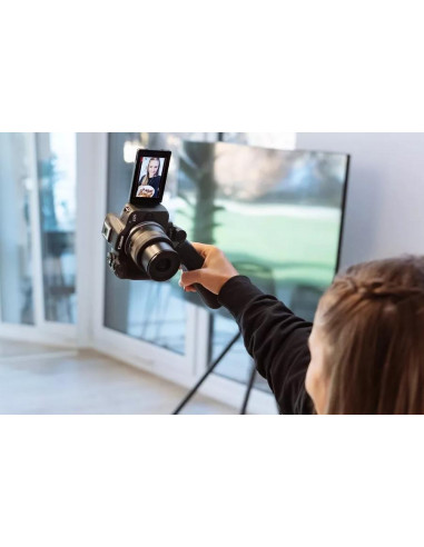 copy of Canon EOS R50 + obiektyw RF-S 18-45mm...