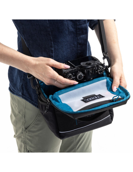 Tenba Skyline v2 8 Shoulder Bag torba fotograficzna czarna