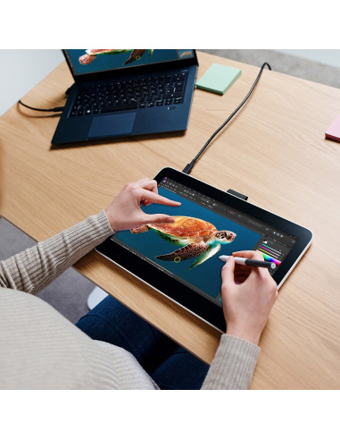 Wacom One 13- tablet z ekranem dotykowym 13,3"...