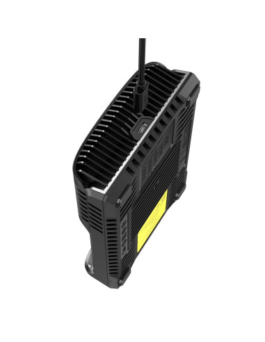 Nitecore Ładowarka UM4