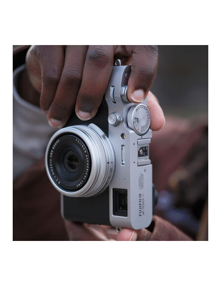 FUJIFILM X100VI aparat fotograficzny - czarny