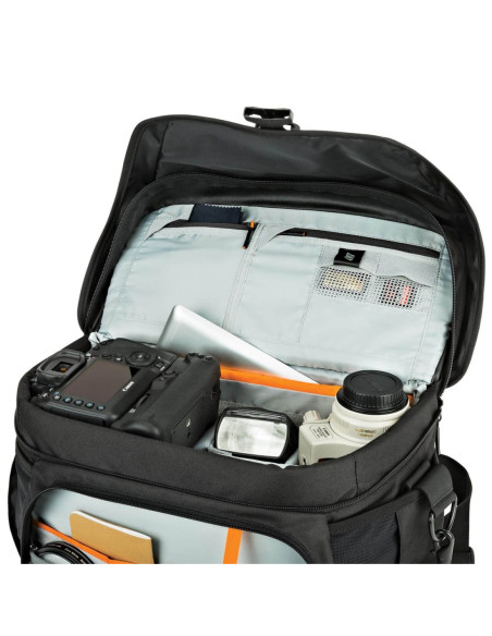 Lowepro Nova 200 AW II Black torba fotograficzna