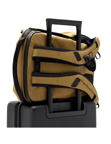 PEAK DESIGN Everyday Backpack 20L v2 - Coyote...