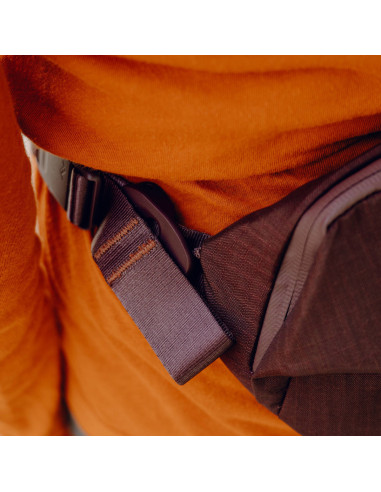 Peak Design Outdoor Sling 2L torba ciemny fiolet.