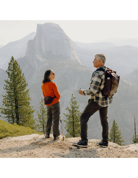 Peak Design Outdoor Sling 2L torba ciemny fiolet.